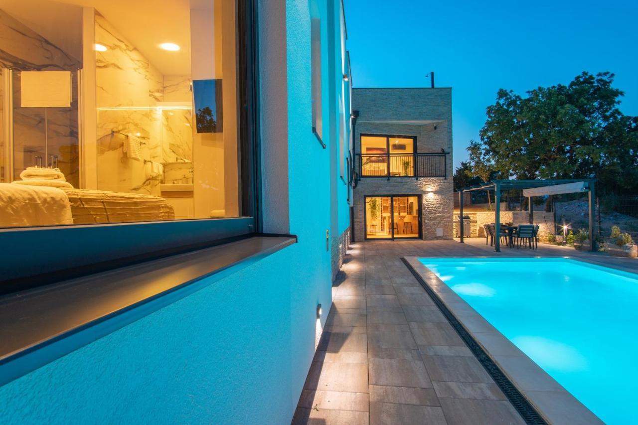 Perla Nera Heated Pool & Sauna Stan Trigraci Buitenkant foto